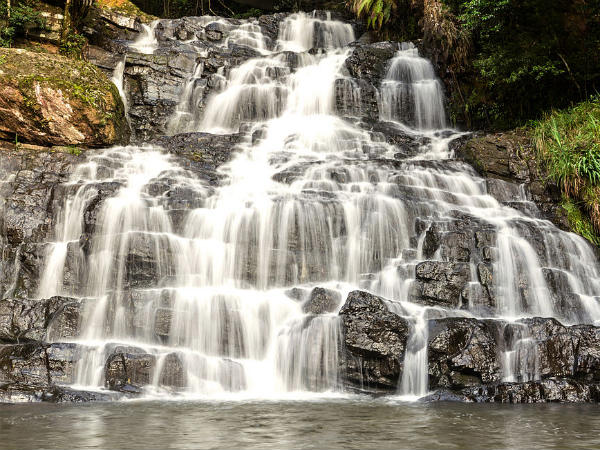 Famous Lakes in Shillong Famous Lakes in Shillong