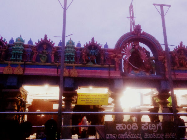 Temple near Hampi - Journey to Hulgi Temple near Hampi - Journey to Hulgi