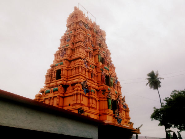 Temple near Hampi - Journey to Hulgi Temple near Hampi - Journey to Hulgi