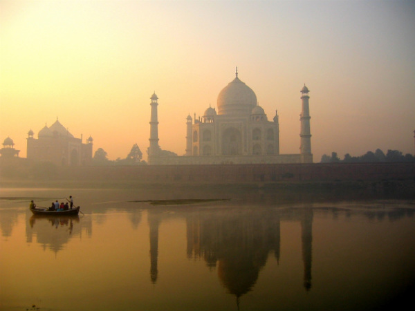 Beautiful Cities On the Banks of Rivers Beautiful Cities On the Banks of Rivers