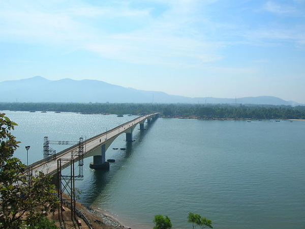 Beautiful Cities On the Banks of Rivers Beautiful Cities On the Banks of Rivers
