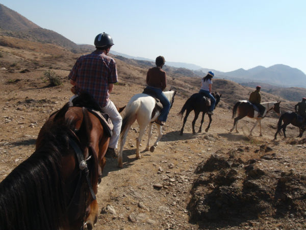 5 Places to go Horse riding in Rajasthan 5 Places to go Horse riding in Rajasthan