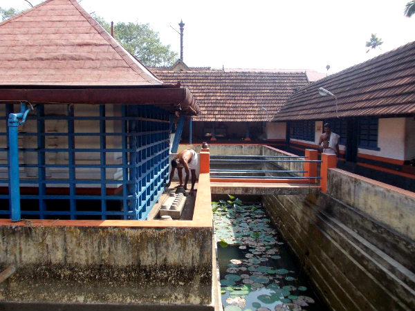 dakshina mookambika dakshina mookambika