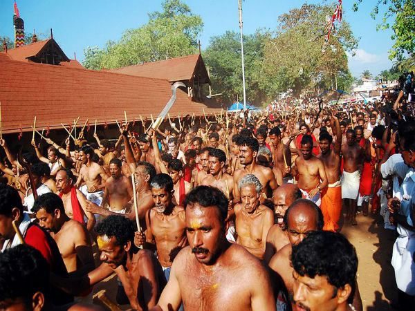 sree kurumba bhagavathi temple at kodungallur sree kurumba bhagavathi temple at kodungallur