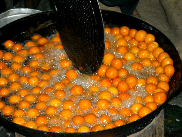 Sarafa Bazaar: The Mecca Of Street Food Sarafa Bazaar: The Mecca Of Street Food