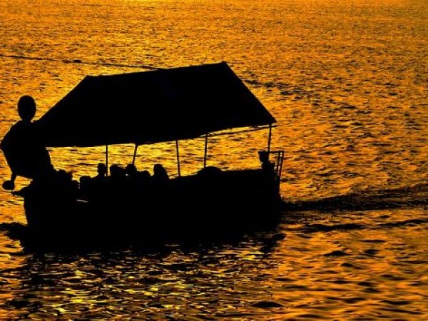 Ahmedabad photos, Kankaria Lake - Boating Ahmedabad photos, Kankaria Lake - Boating