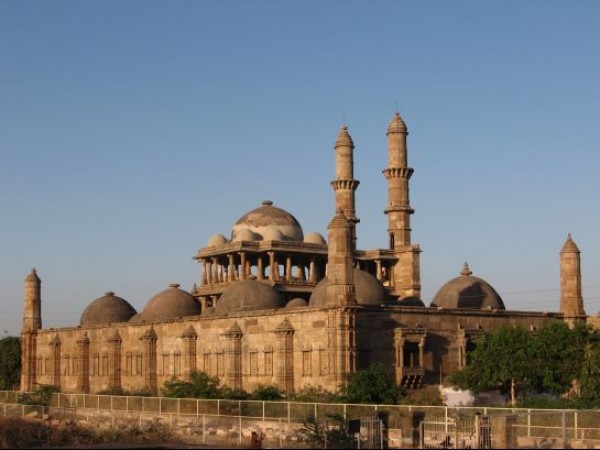 Champaner photos, Jama Masjid - Exterior View Champaner photos, Jama Masjid - Exterior View