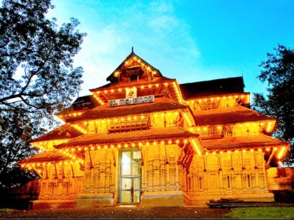 Thrissur photos, Vadakkumnathan Temple - Shimmering Structure Thrissur photos, Vadakkumnathan Temple - Shimmering Structure