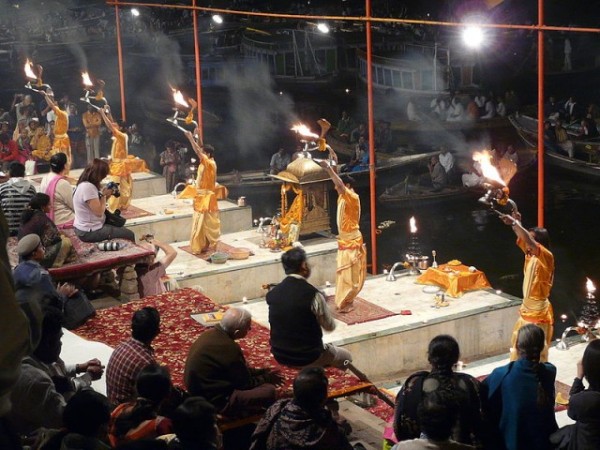 Varanasi photos, Dasaswamedh Ghat - A Divine sight Varanasi photos, Dasaswamedh Ghat - A Divine sight