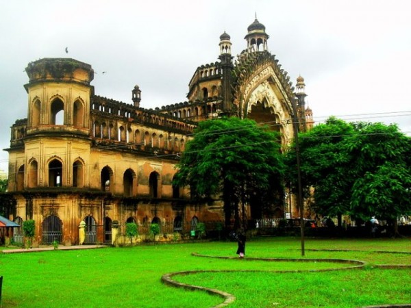 Lucknow photos, Rumi Darwaza - The beautiful Awadhi Architecture. Lucknow photos, Rumi Darwaza - The beautiful Awadhi Architecture.