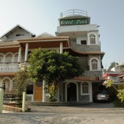 Hotel Tres