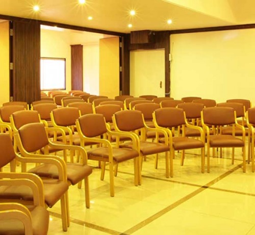 Waman's Hotel Orient Crown