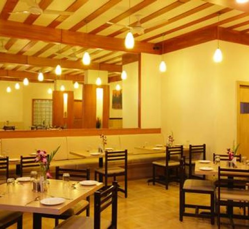 Waman's Hotel Orient Crown