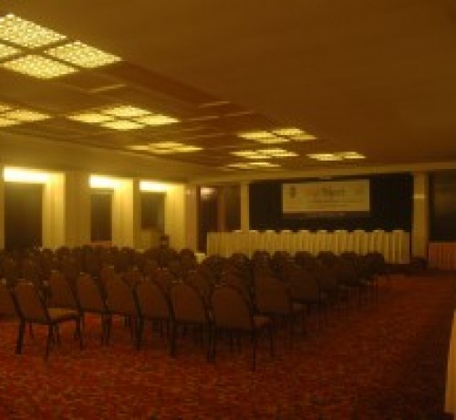 Airport Centre Point