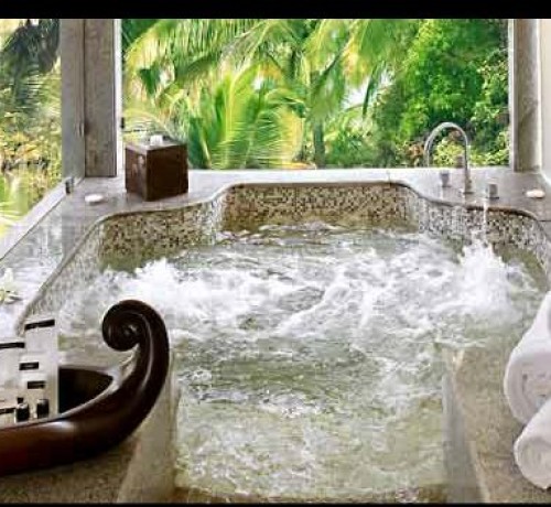 Open air Bathtub
