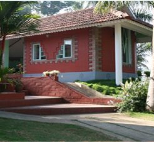 Red Palm Cottage