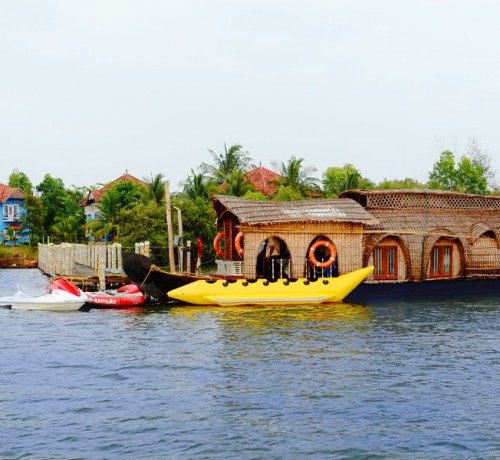 House boats