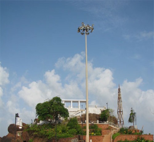 Hillock at Dona Paula