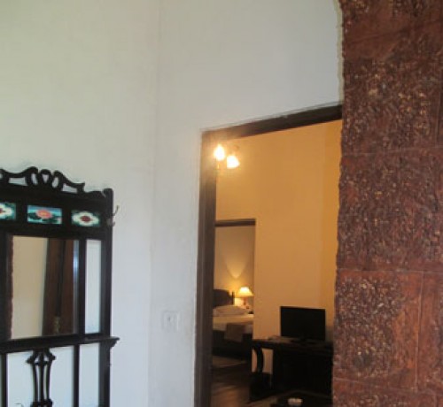 Super Deluxe Luxury Suite