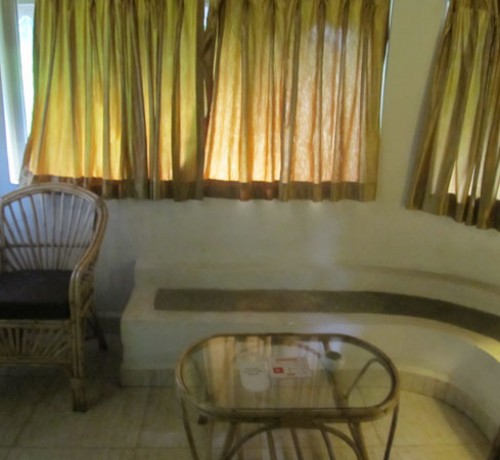 Suite in Cottage: Sofa