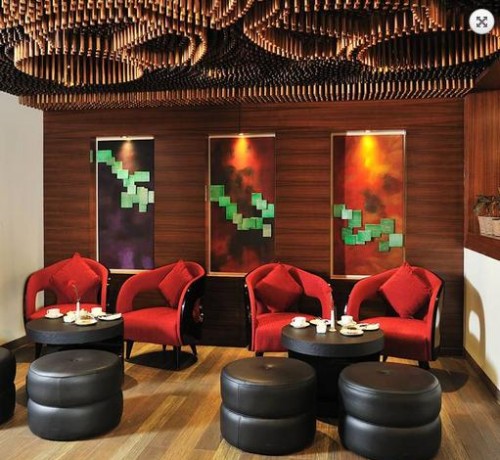 Hill's Edge Restaurant