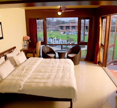 Superior Deluxe Fountain View