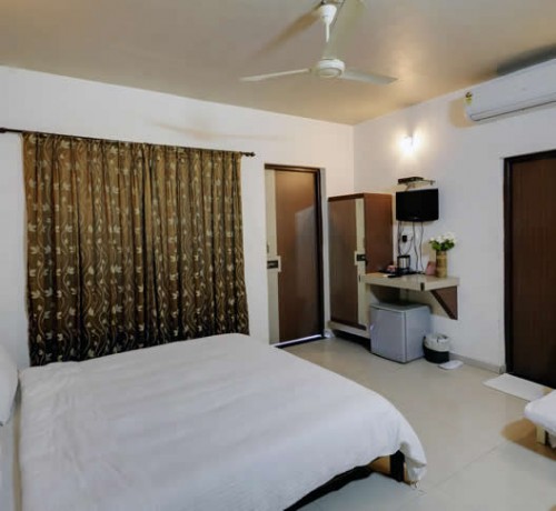 Standard Deluxe Back View Room