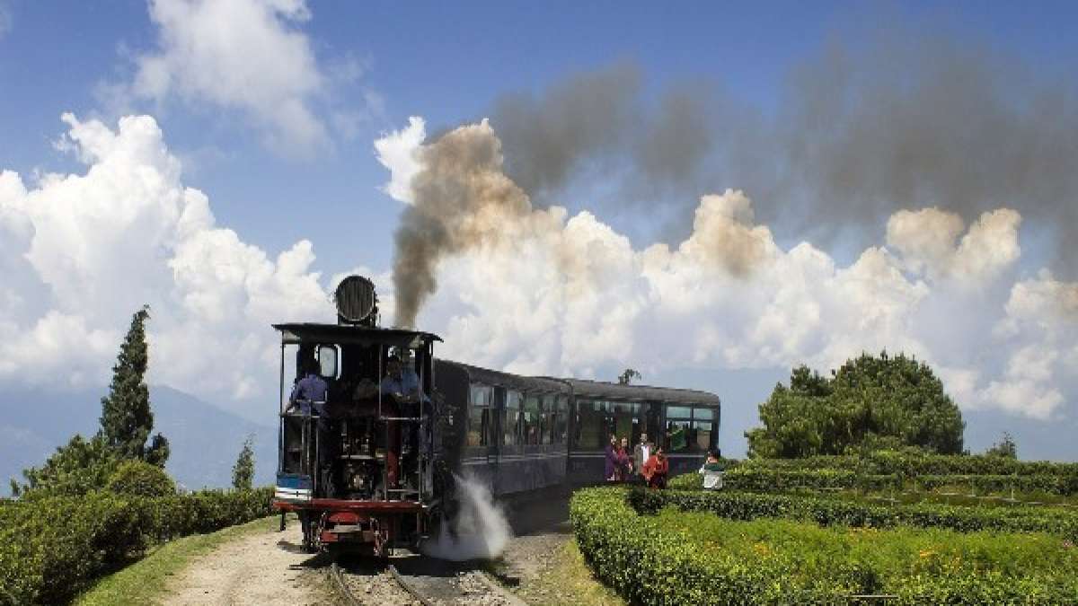 Darjeeling Toy Train Providing Night Rides During Ghoom Festival, Know
