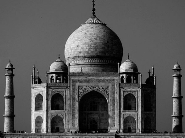 Plans to Build a Black Taj Mahal