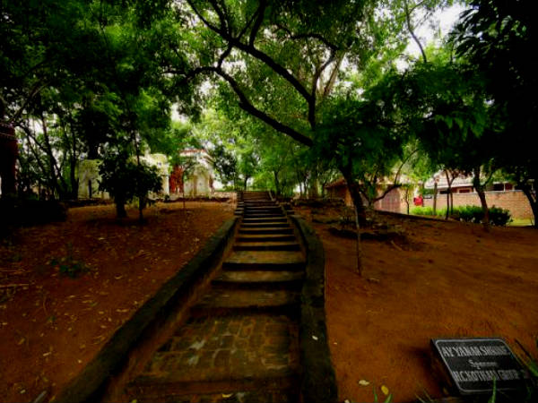 Dakshina Chitra