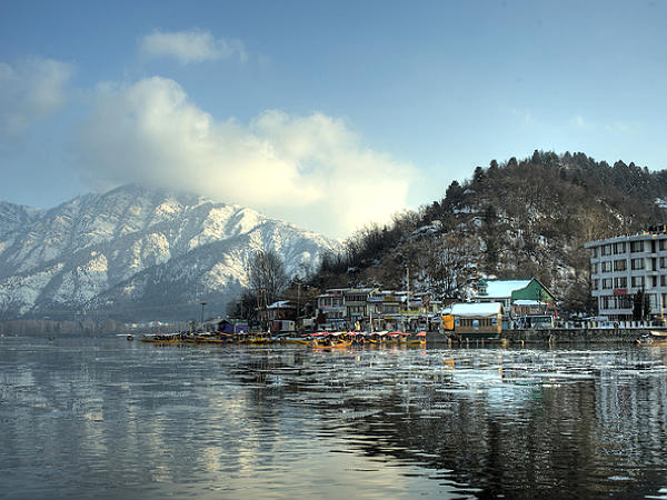Srinagar, Idyllic Romance!