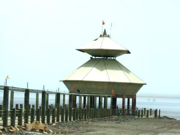 The Disappearing Temple near Vadodara