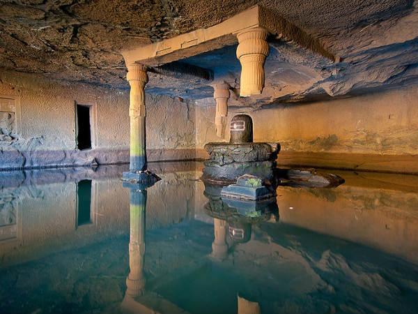 Kedareshwar Cave