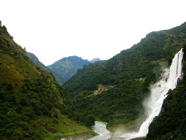 Nuranang Falls