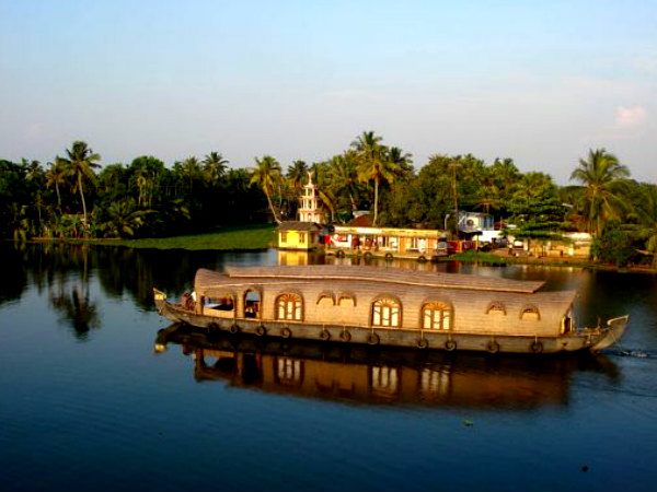 On the way to Alleppey