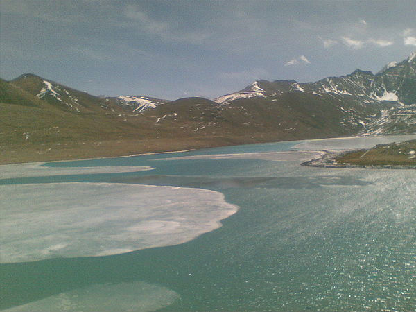 Guru Dongmar Lake 