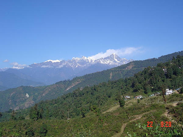  Yuksom and Dzongri trail