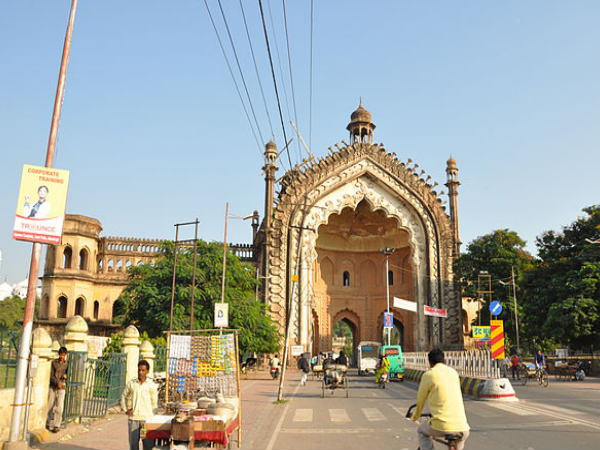 Rumi Darwaza