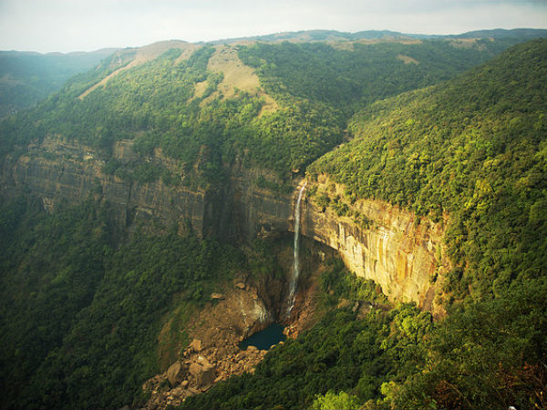 Nohkalikai Falls