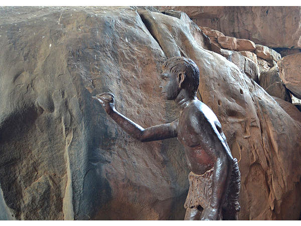 2. The Caves of Bhimbetka