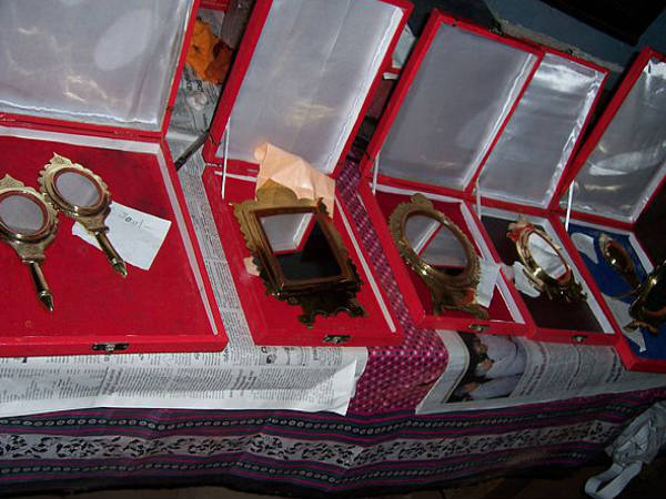 Aranmula Mirrors