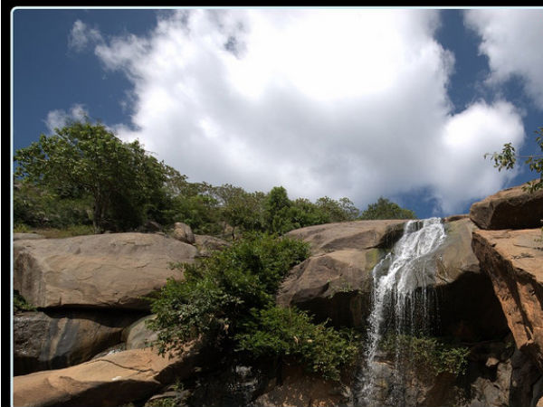 Jalagamparai Waterfalls
