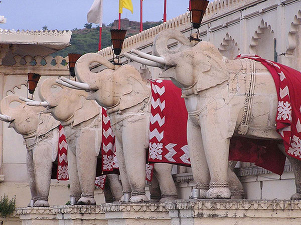 Jag Mandir Sculptures