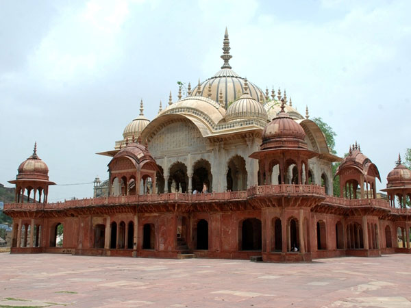 Moosi Maharani ki Chhatri