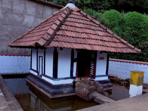 Kuzuppillykkave Jaladurga Temple
