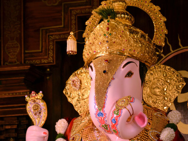 Dagadusheth Halwai Ganapati Temple
