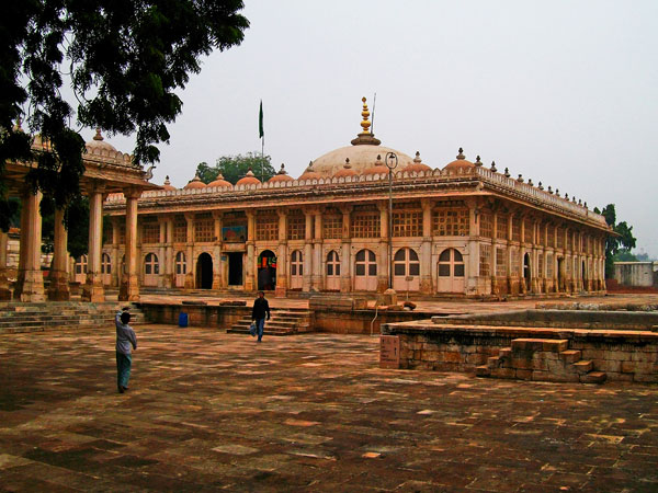 Sarkhej Roza