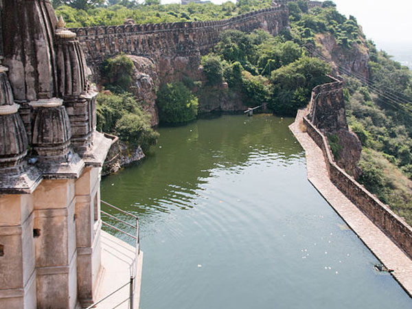 Gaumukh Kund