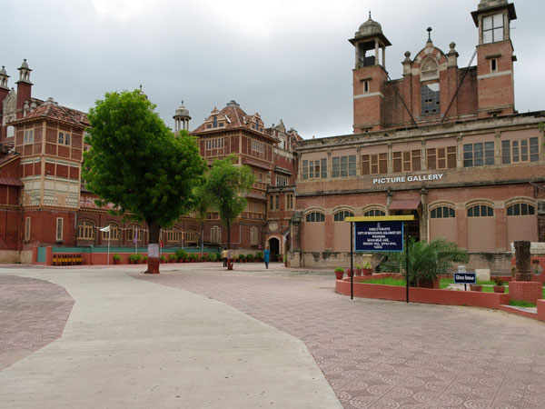 Baroda Museum and Picture Gallery
