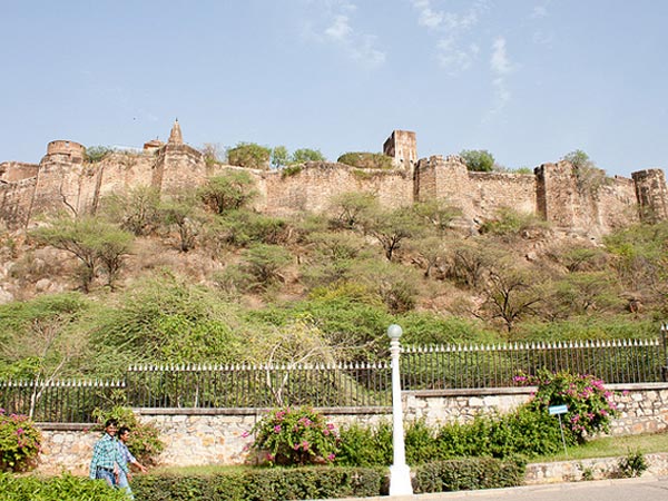 Moti Doongri